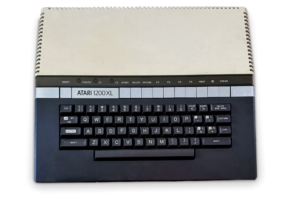 Atari 1200XL - Top