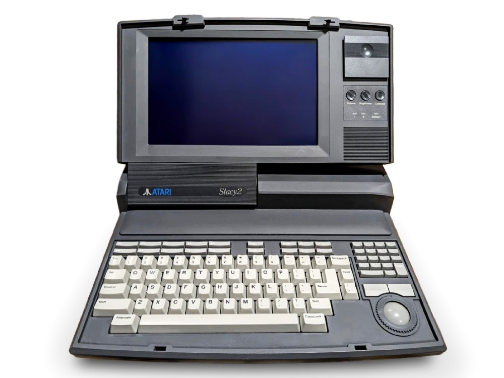 Atari Stacy 2 - Front